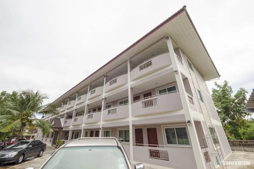 OYO 75329 Phensri Apartment - Dış Mekan