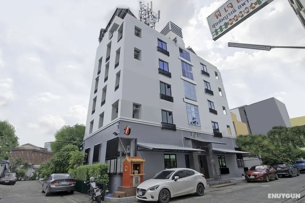 OYO 818 Suksomboon Residence - Öne Çıkan Resim