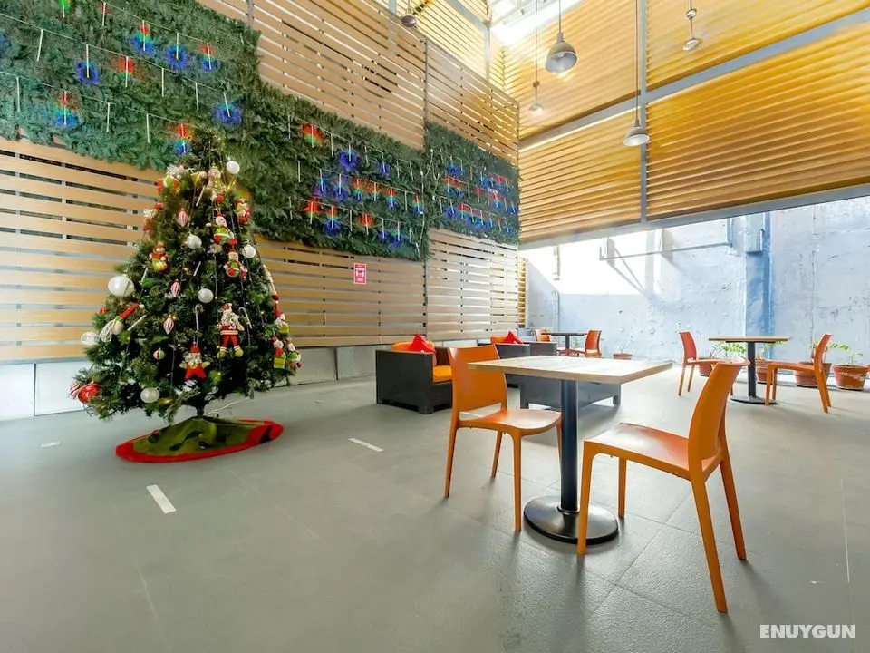 OYO 841 Metro Deluxe Residences - Öne Çıkan Resim