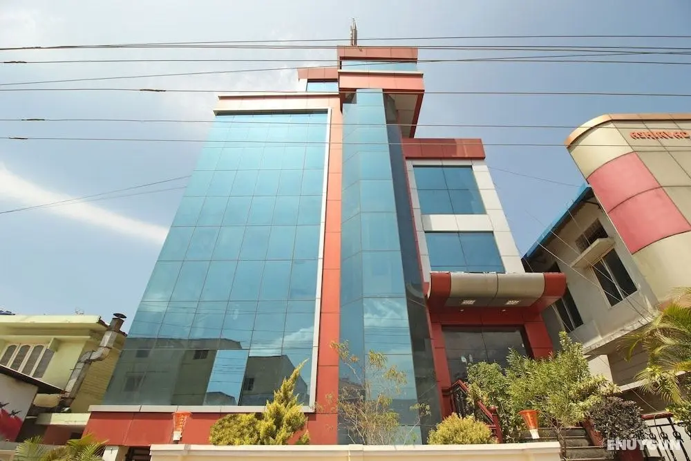 OYO 8496 Hotel SK Regency - Dış Mekan