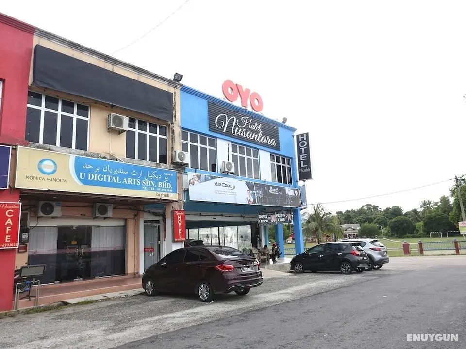 OYO 89435 Nusantara Group Hotel - Dış Mekan