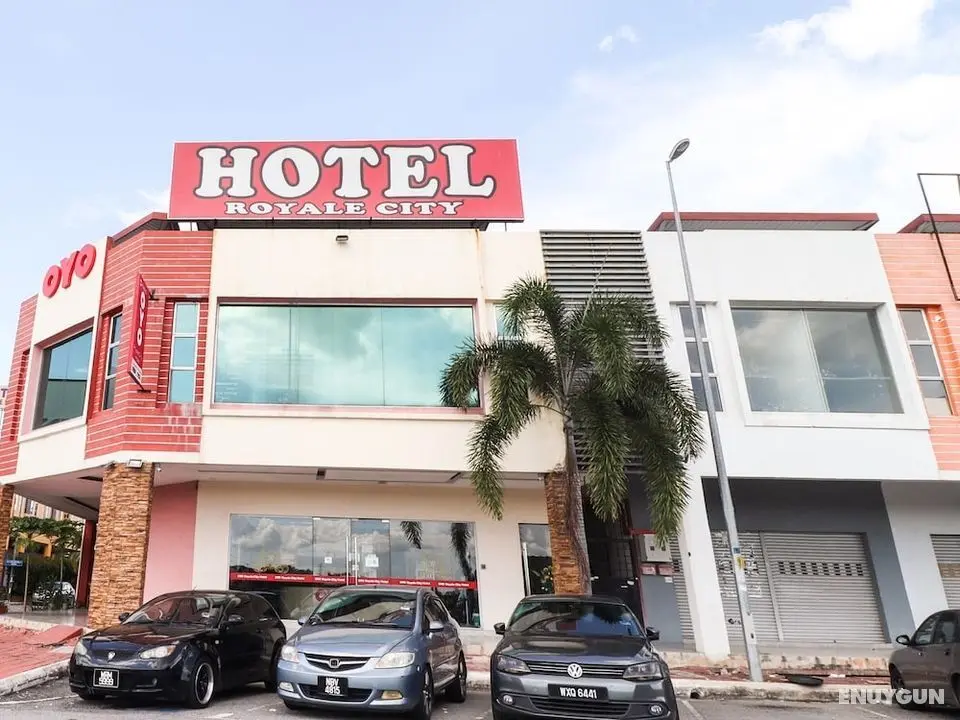 OYO 89665 Royale City Hotel - Dış Mekan