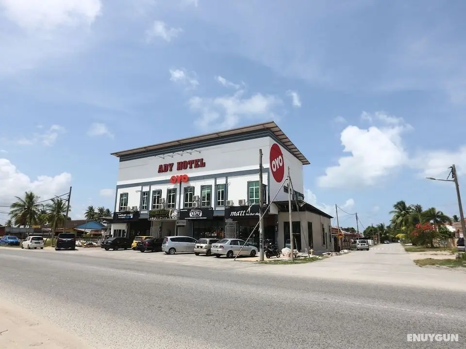 OYO 89678 Ady Hotel - Dış Mekan