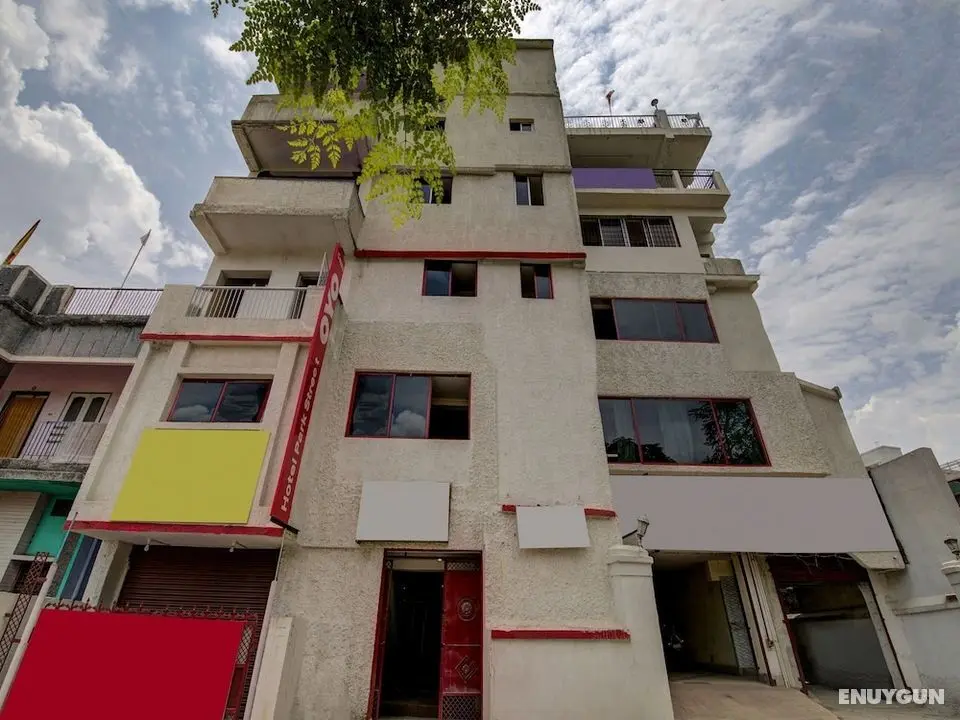 OYO 8976 Hotel Park Street 2 - Dış Mekan