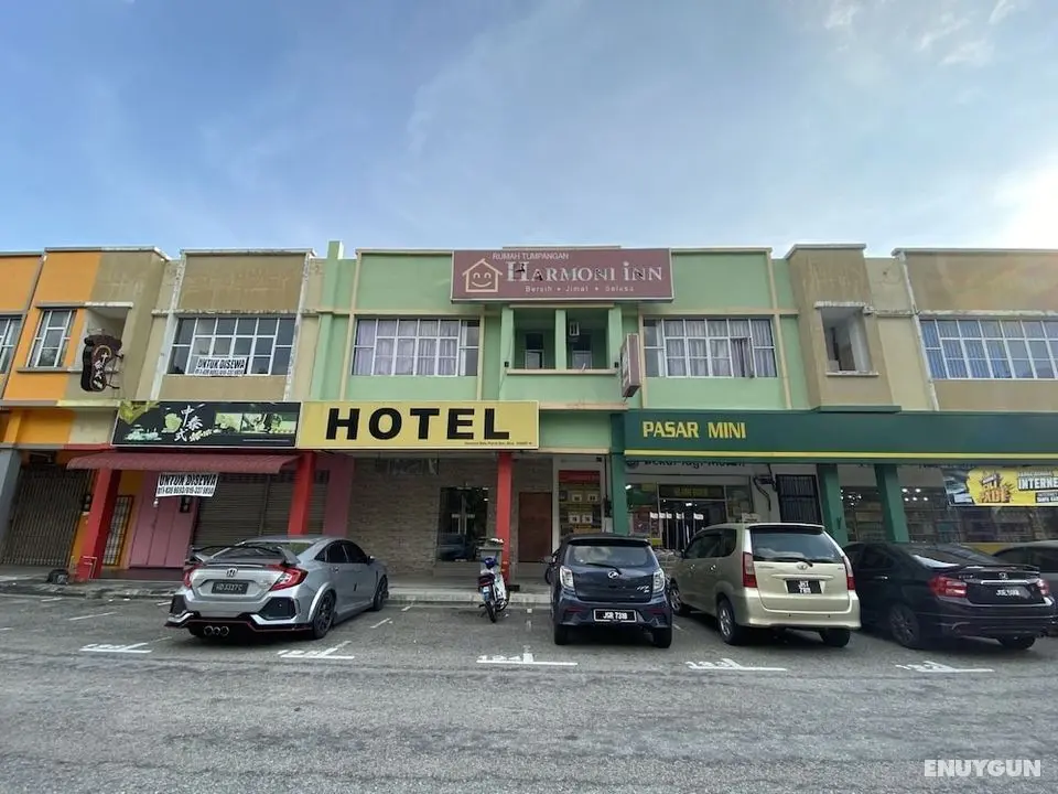 OYO 89760 Harmoni Inn Hotel - Dış Mekan