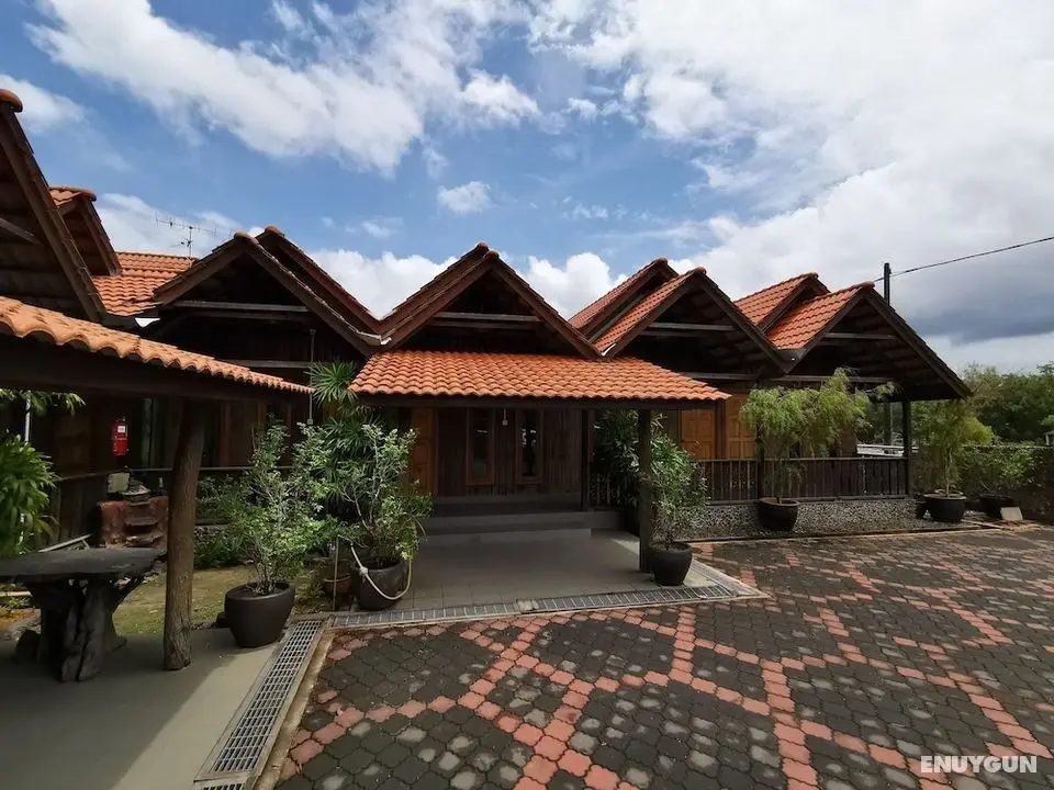 OYO 90038 Dalyla Inn Chalet - Dış Mekan