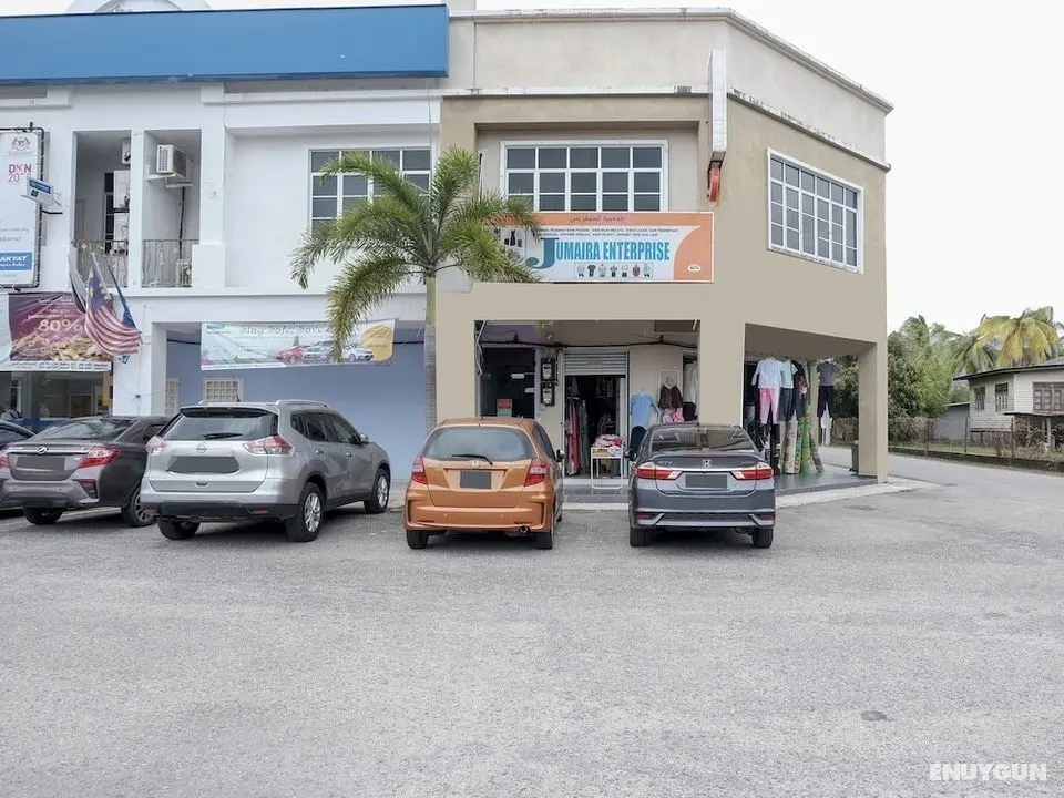 OYO 90180 Gemilang Hotel Kerteh - Dış Mekan