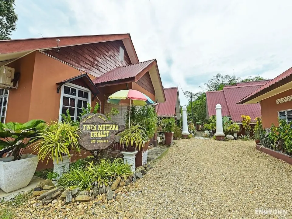 OYO 90642 Twin Mutiara Chalet &Homestay - Öne Çıkan Resim