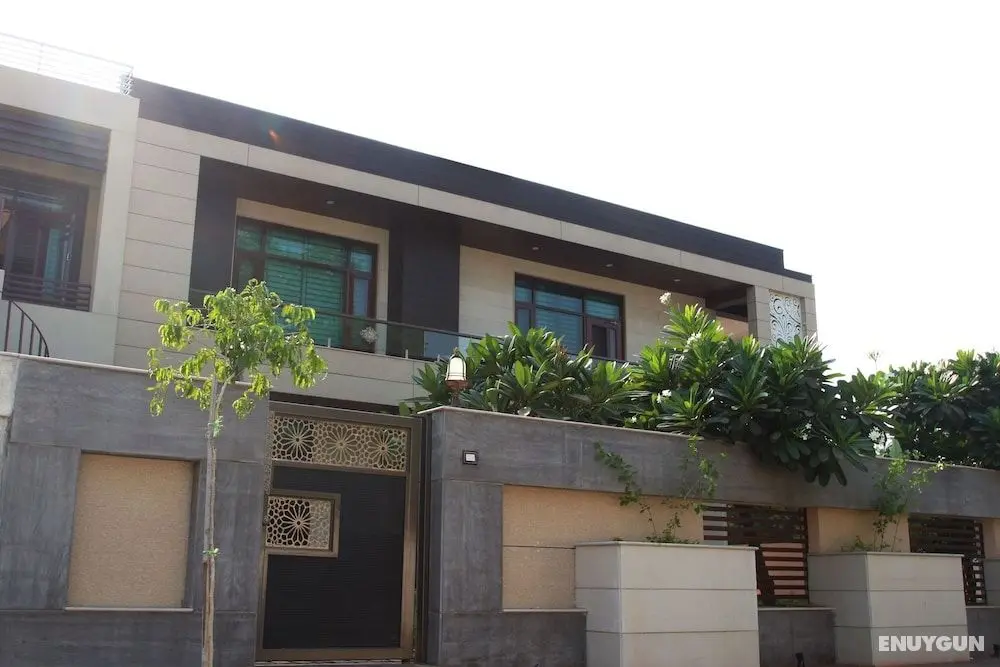 OYO 9744 Helios Homestay - Dış Mekan