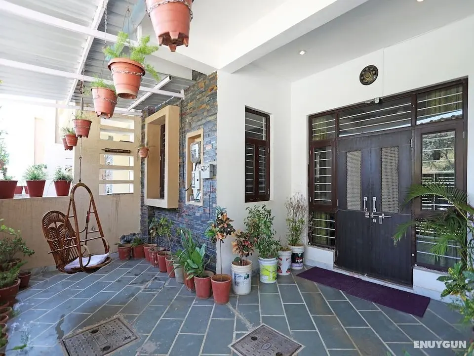 OYO 9777 Home Duplex Studio Airport Road - Öne Çıkan Resim