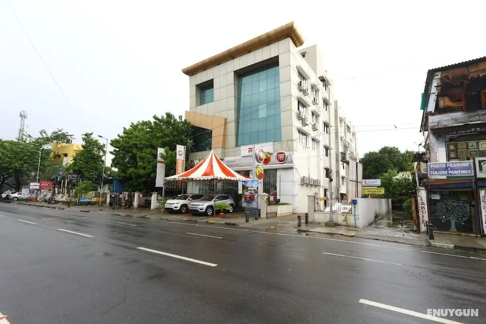 OYO 9911 Apartment Shylee Niwas - Dış Mekan