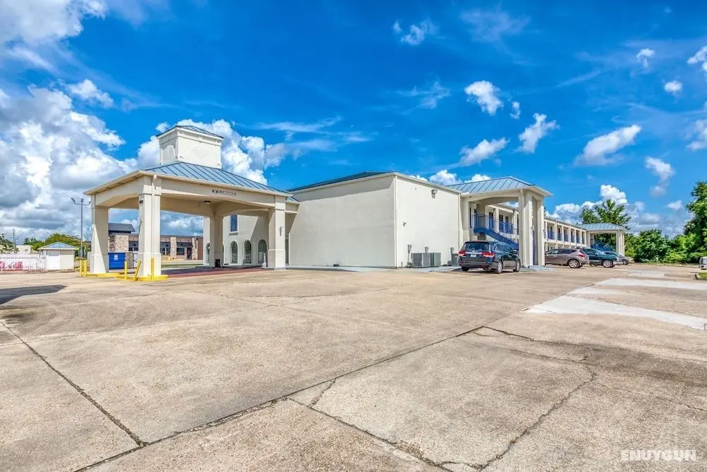 OYO Hotel Denham Springs I-12 - Dış Mekan