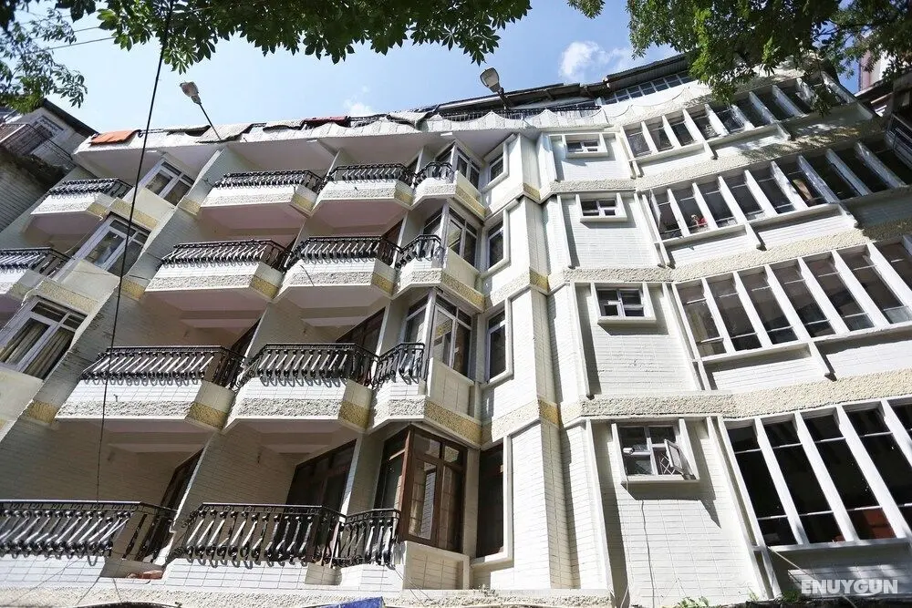 OYO Flagship 22444 Hotel Shiwalik Regency Mall Road - Dış Mekan