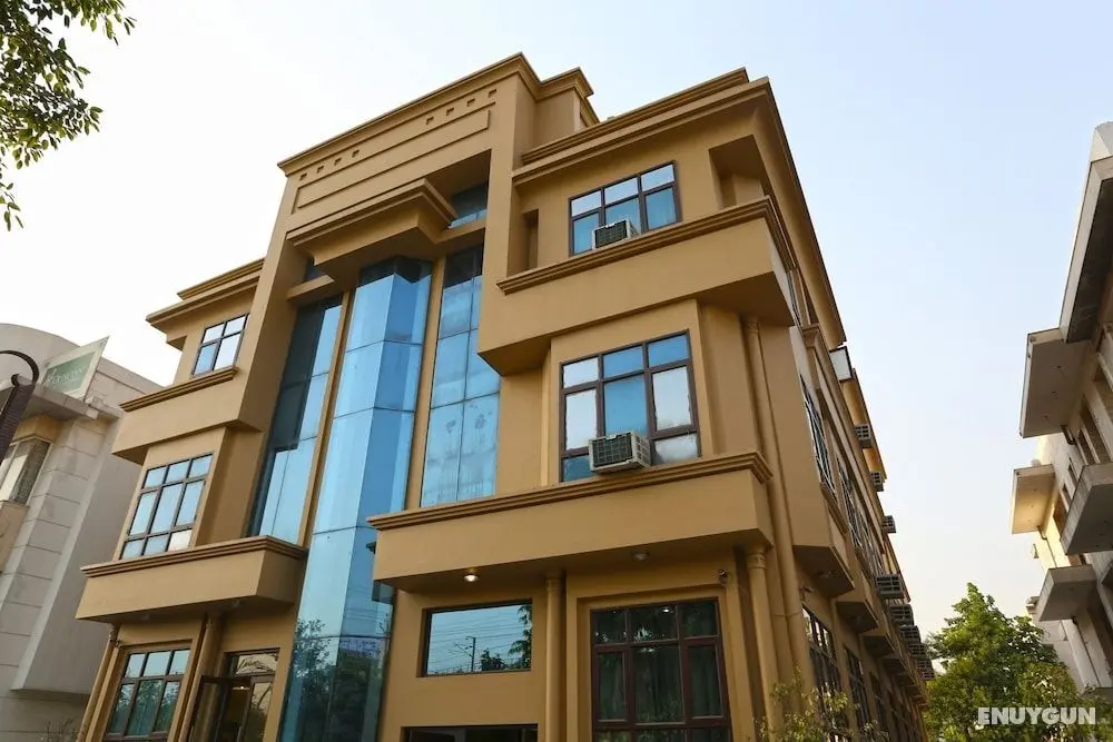 OYO Flagship 525 MG Road Metro Station - Öne Çıkan Resim