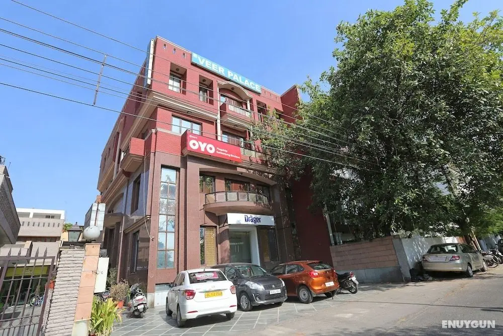 OYO Flagship 746 Bhikaji Cama Place - Öne Çıkan Resim