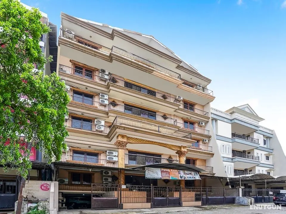 OYO Flagship 90899 Comfitel Siwalankerto - Dış Mekan