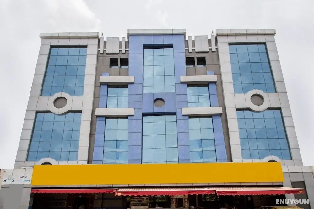 OYO Flagship 983 Hotel Surya Residency - Öne Çıkan Resim