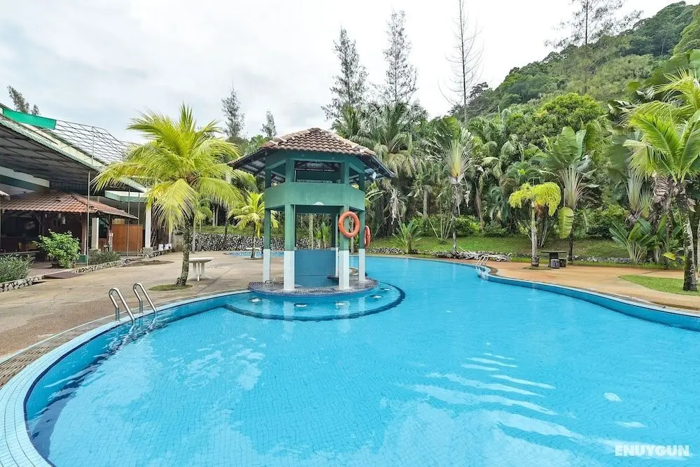 OYO HOME 90700 Teluk Batik Holiday Apartment - Öne Çıkan Resim