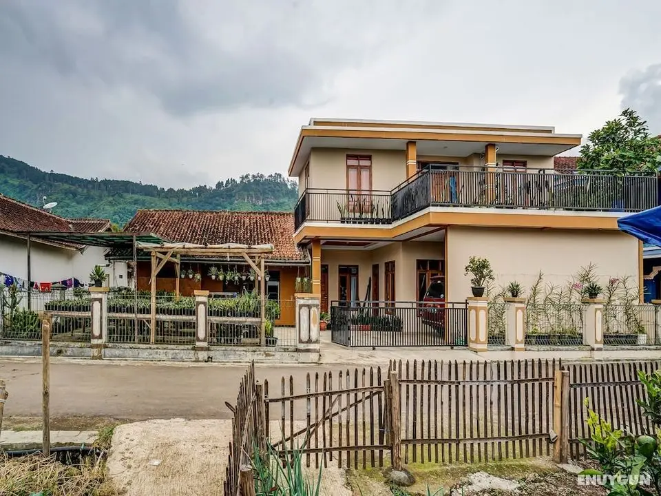 OYO Homes 91014 Eco Tourism Desa Cibodas Areng 2 Syariah - Dış Mekan