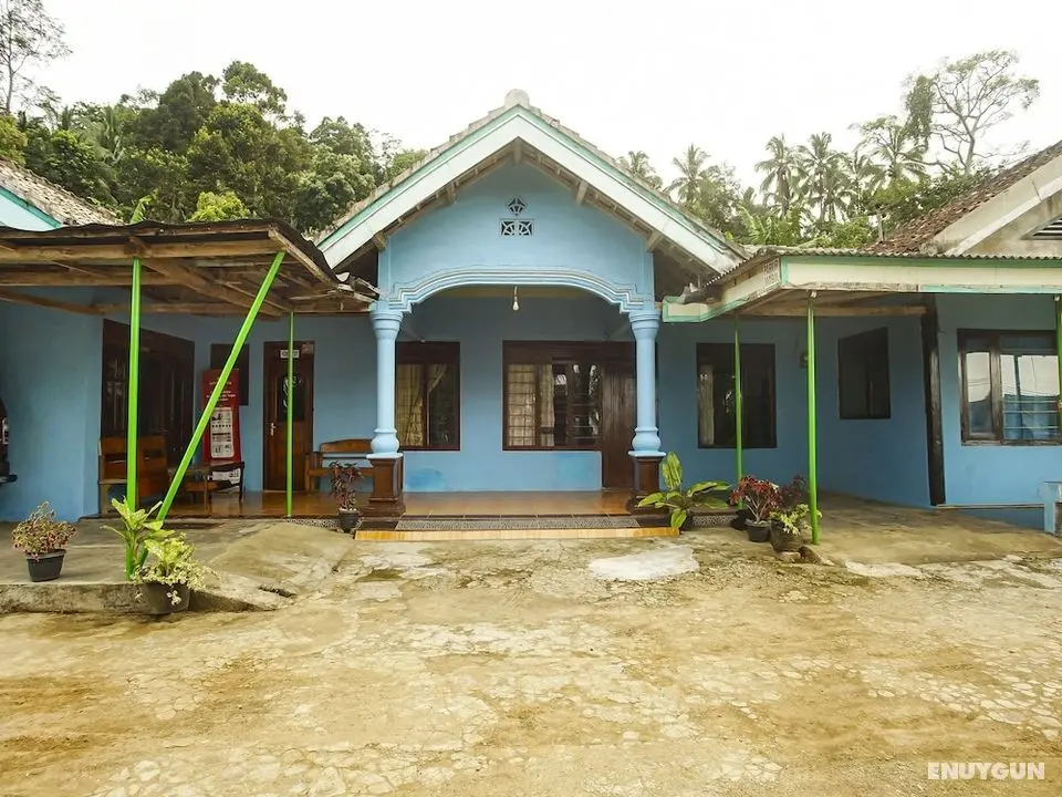 OYO Homes 91089 Desa Wisata Air Terjun Way Kalam Syariah - Dış Mekan
