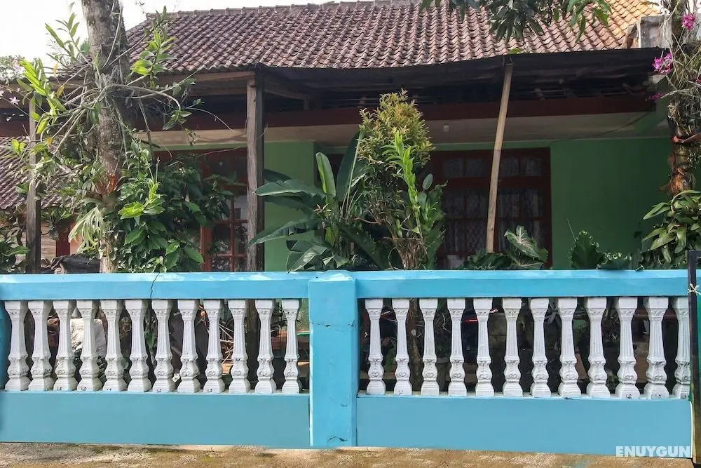 OYO Homes 91155 Desa Wisata Selamanik - Dış Mekan