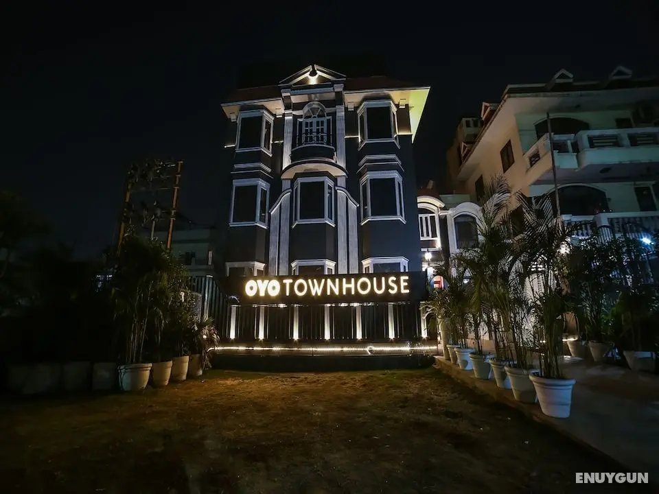 OYO Townhouse 062 Cyber City - Dış Mekan