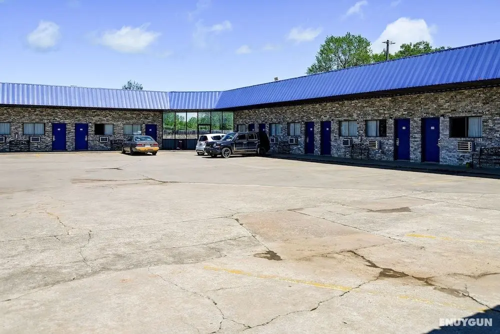 OYO Hotel Waldron Ar - Hwy 71 - Otopark
