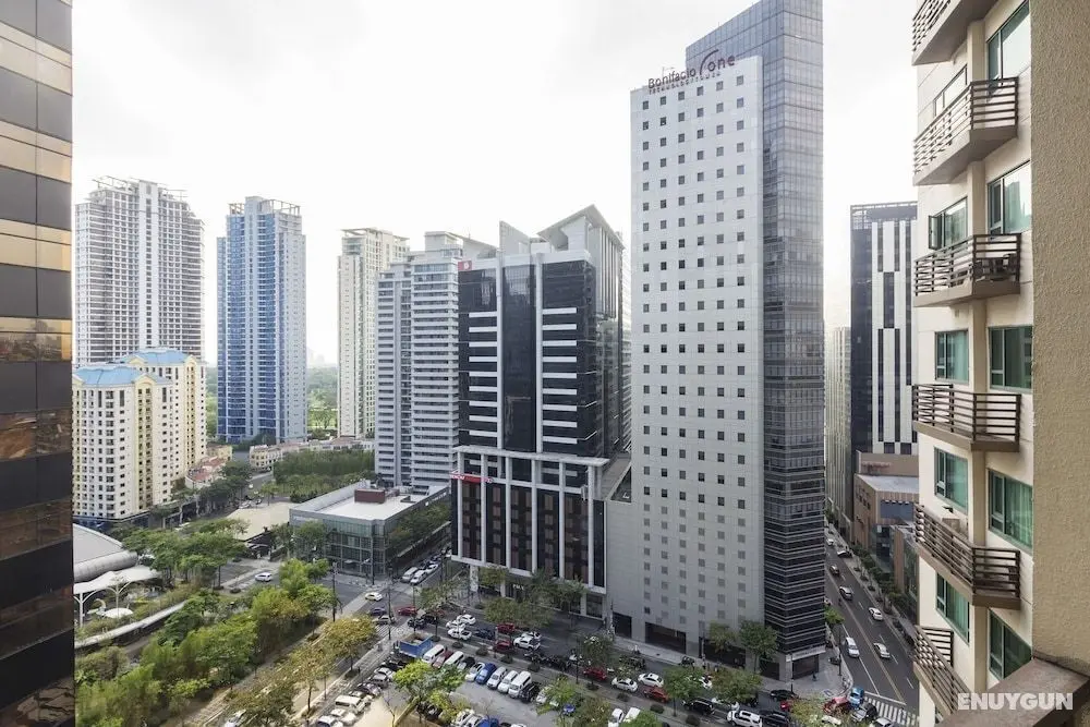 Pad in BGC Fort St.Luke - Konum Öne Çıkanlar