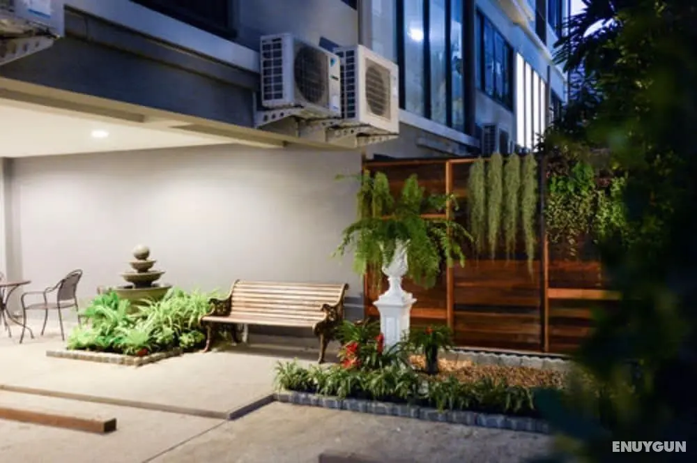 The Pad Silom Serviced Apartment - Dış Mekan