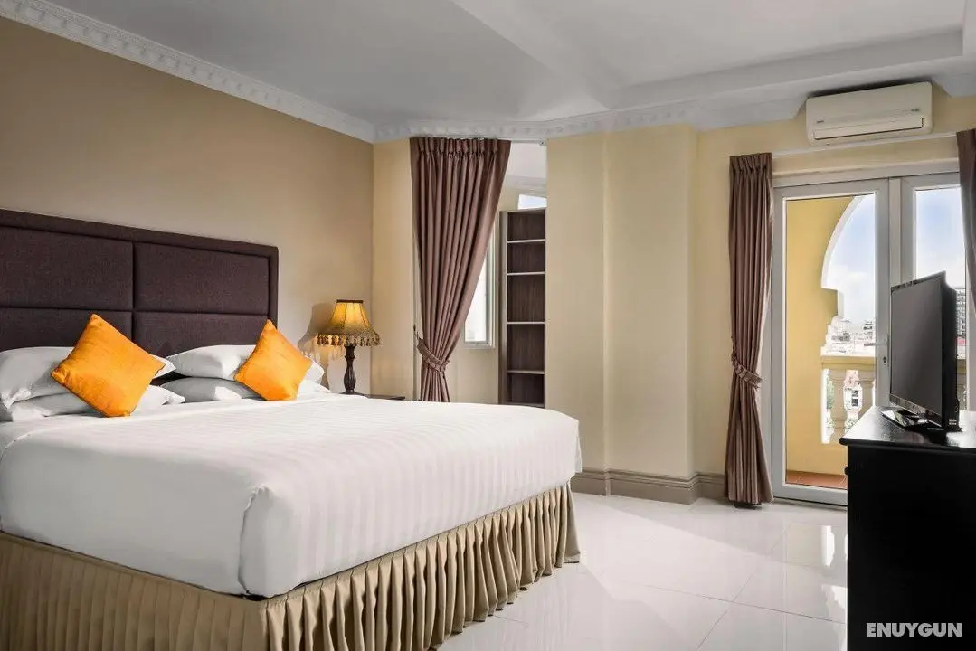 Palace Gate Hotel & Residence - Genel