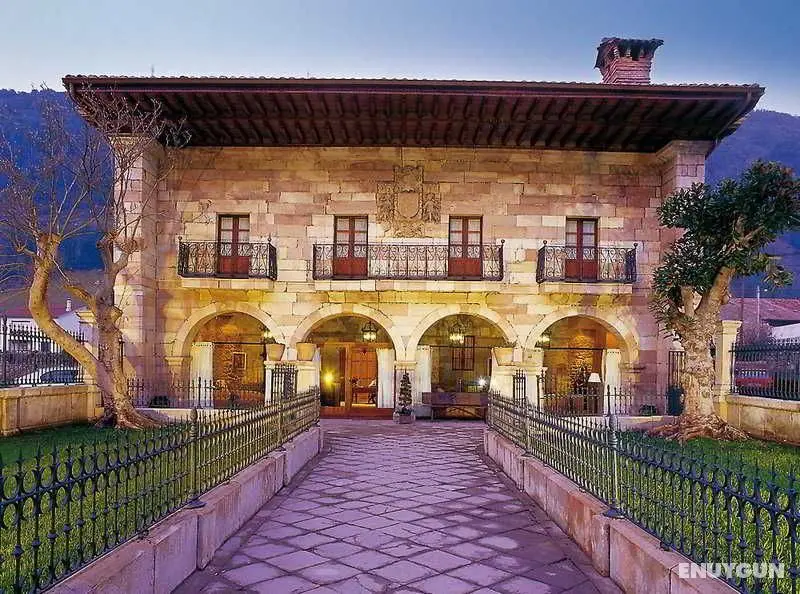 Palacio Guevara - Genel