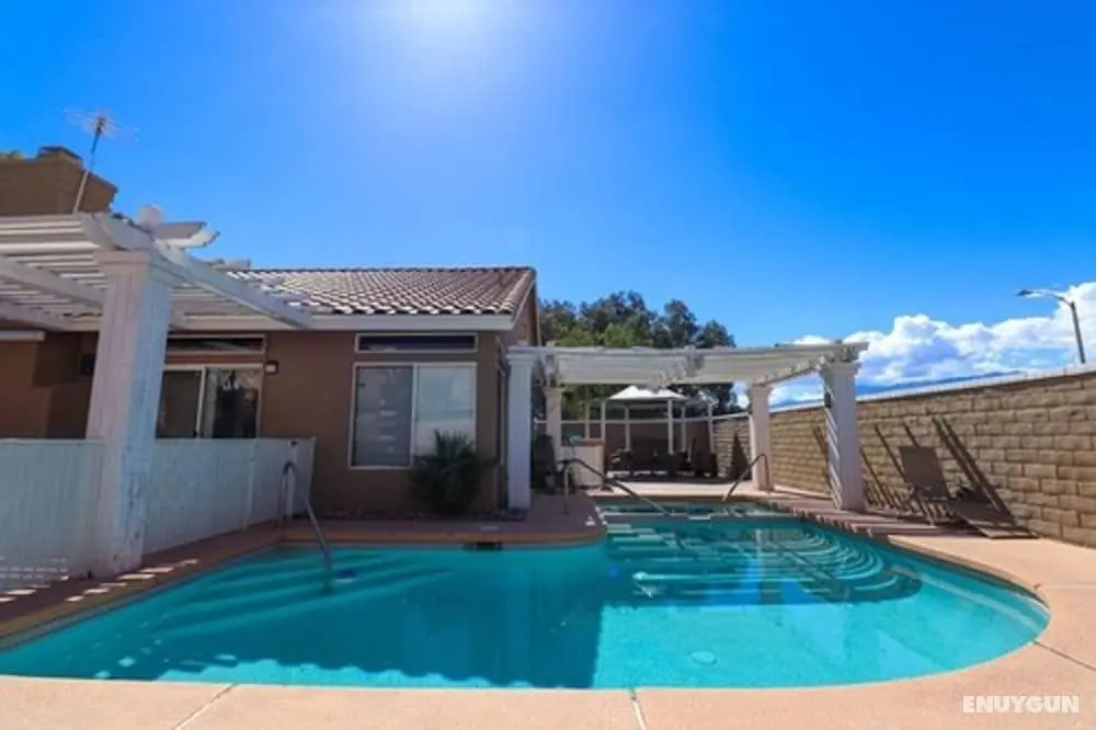 Palm Springs Vacation Home - Havuz