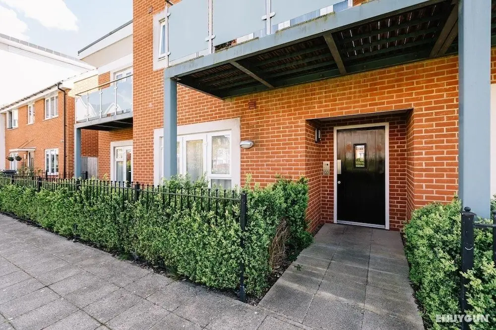 Palmerston House 2 Bedroom Apartments, Reading - 2 Bathroom with Parking - Dış Mekan
