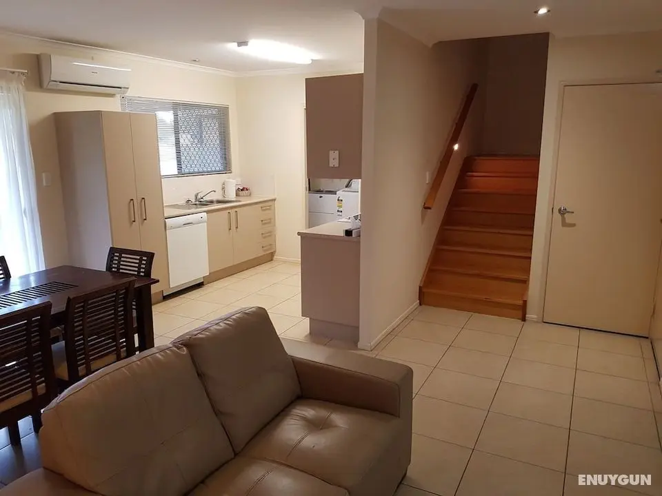 The Palms Motel - Öne Çıkan Resim