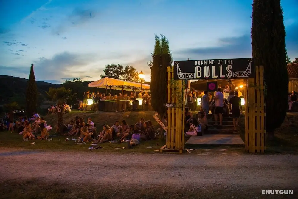 Pamplona Camping - Öne Çıkan Resim