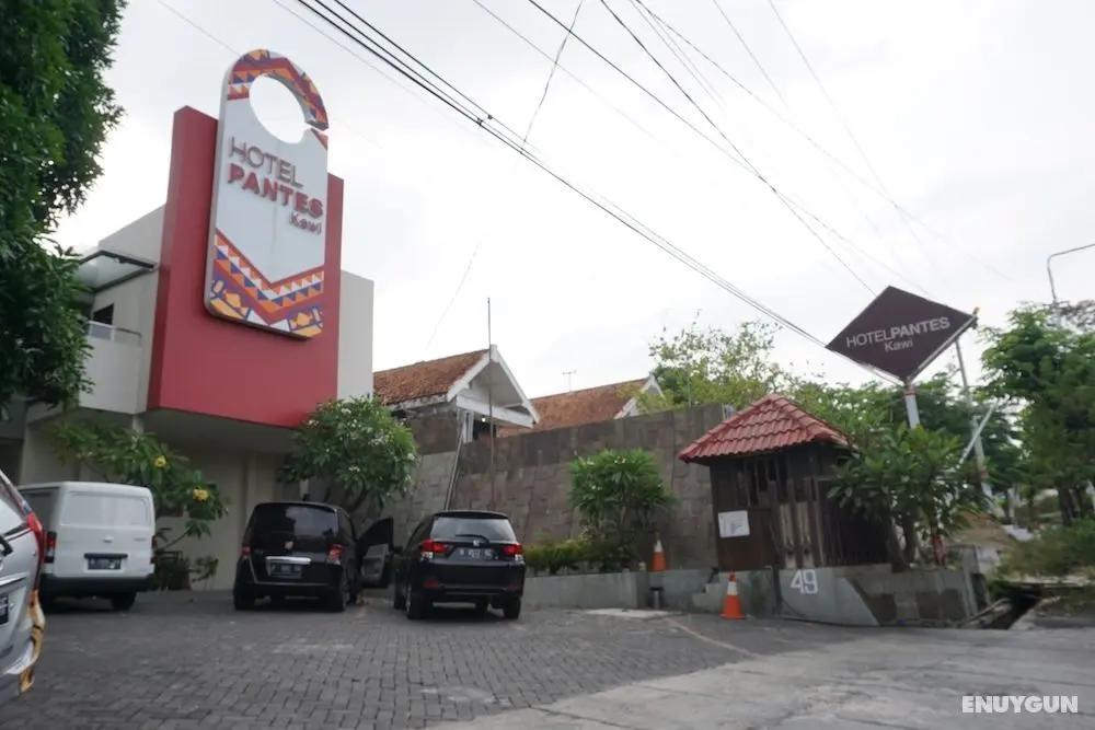 Hotel Pantes Candi Simpang lima - Dış Mekan