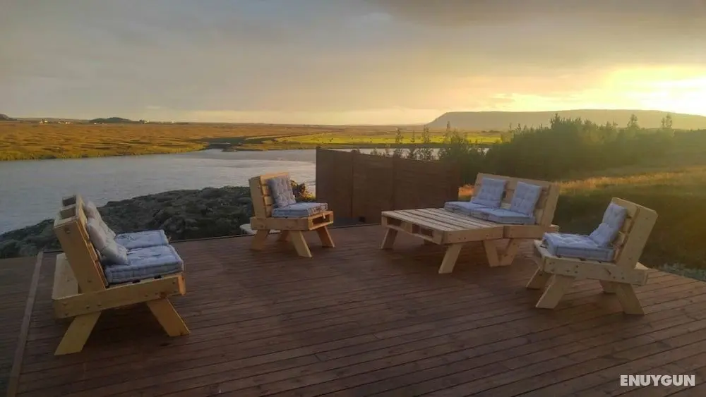 Paradise Cabin - Öne Çıkan Resim