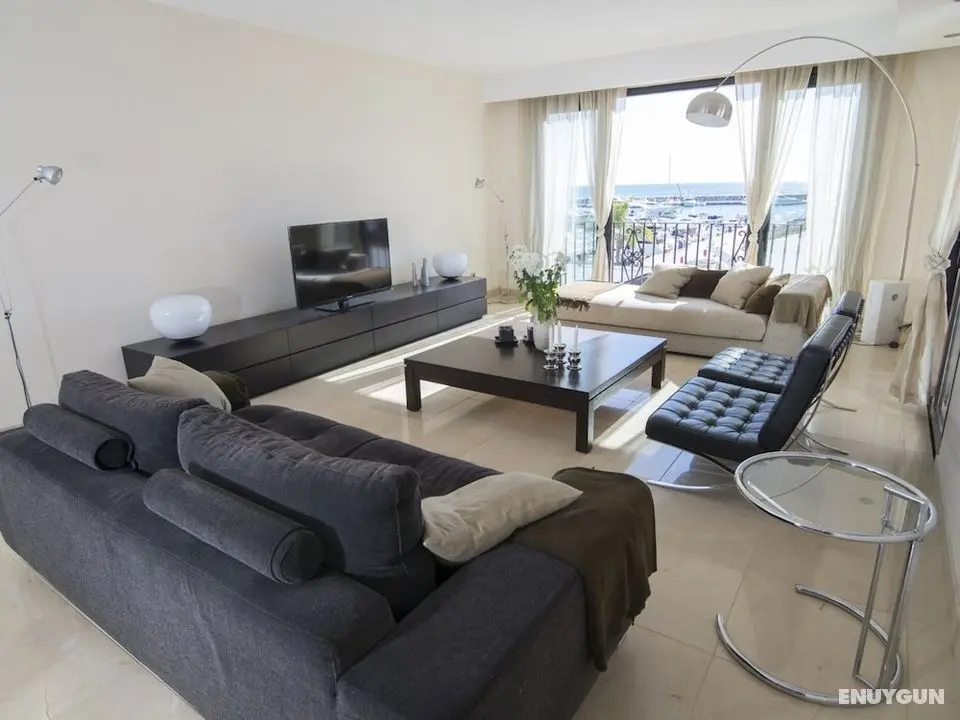 Paradise at Puerto Banus - Öne Çıkan Resim