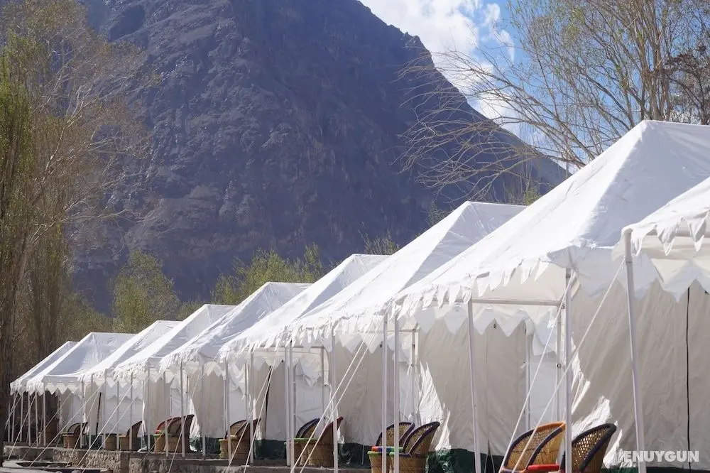 Paramount Camp - Dış Mekan