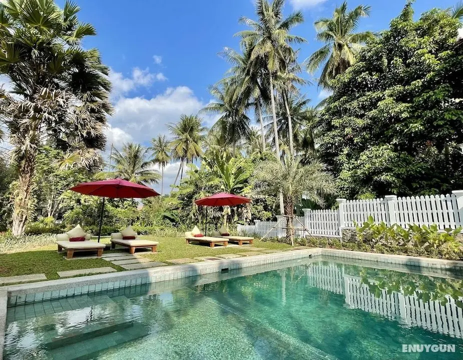 Parasol Blanc Luang Prabang - Öne Çıkan Resim