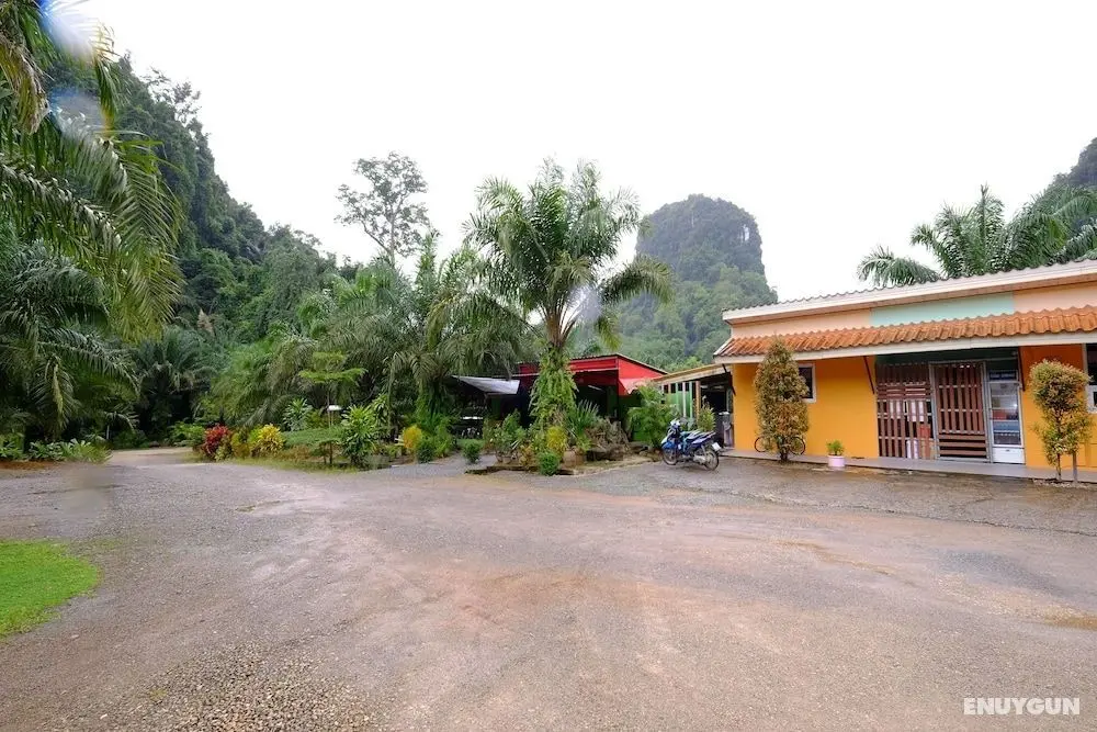 Parattha Resort - Otopark