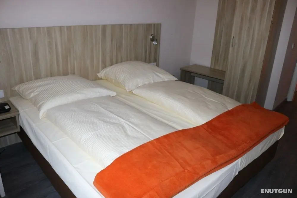 Hotel Paris - Öne Çıkan Resim