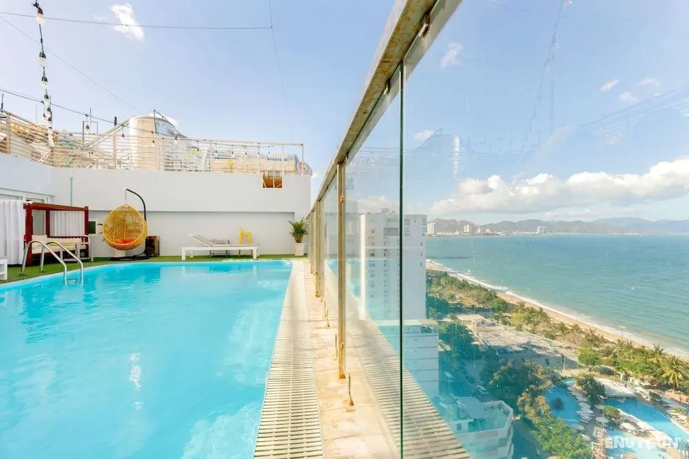Paris Nha Trang Hotel & Apartment - Havuz