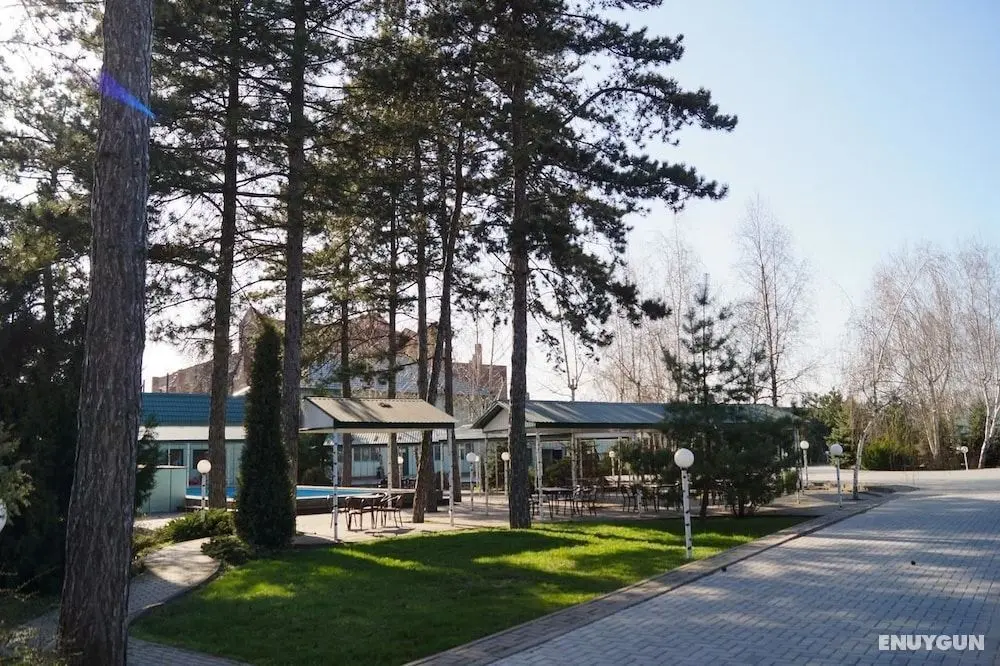 Park Hotel Aelita - Dış Mekan
