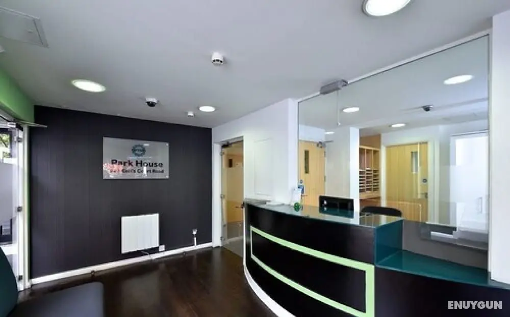 Park House - Campus Accommodation - Lobi