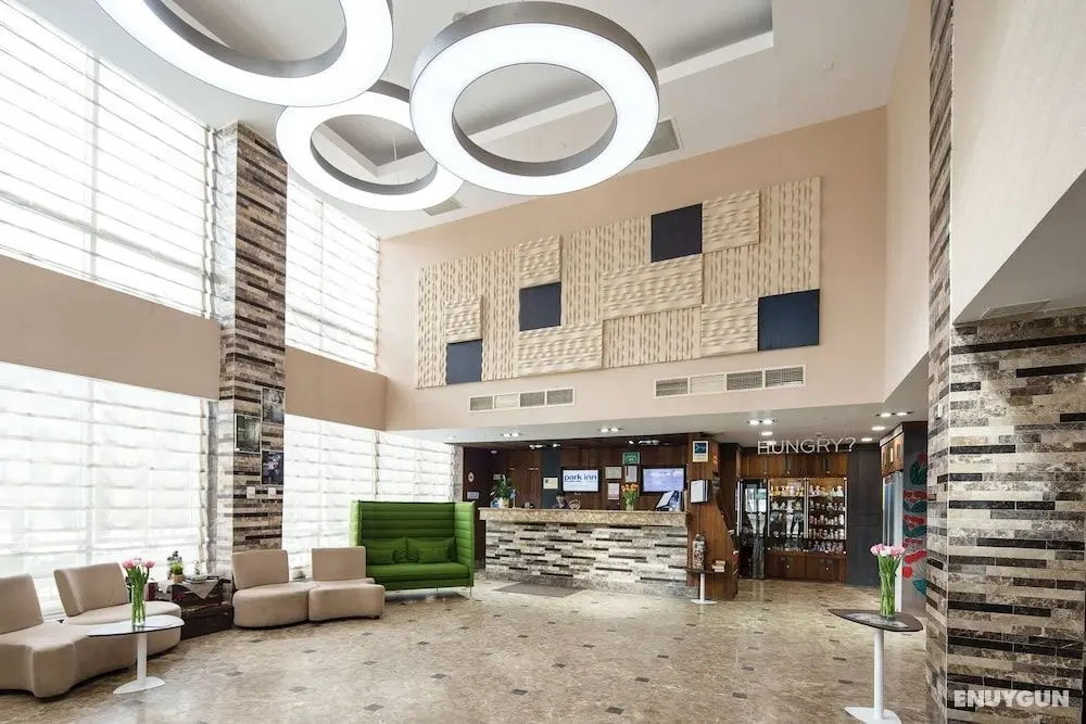 Park Inn by Radisson Izmailovo Moscow - Lobi