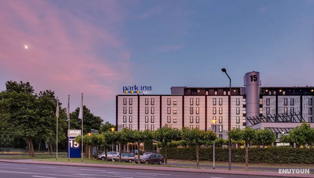 Park Inn by Radisson Köln City West - Genel