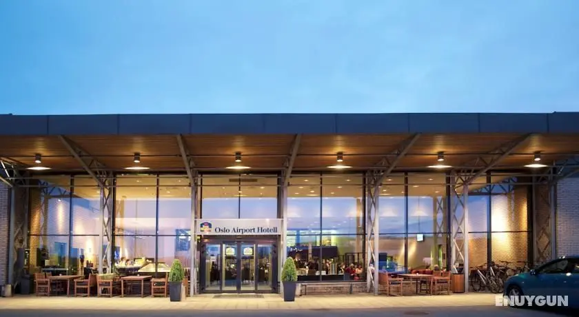 Park Inn by Radisson Oslo Airport Hotel West - Genel