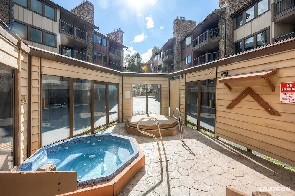 Park Place Condos by CRMR - Öne Çıkan Resim