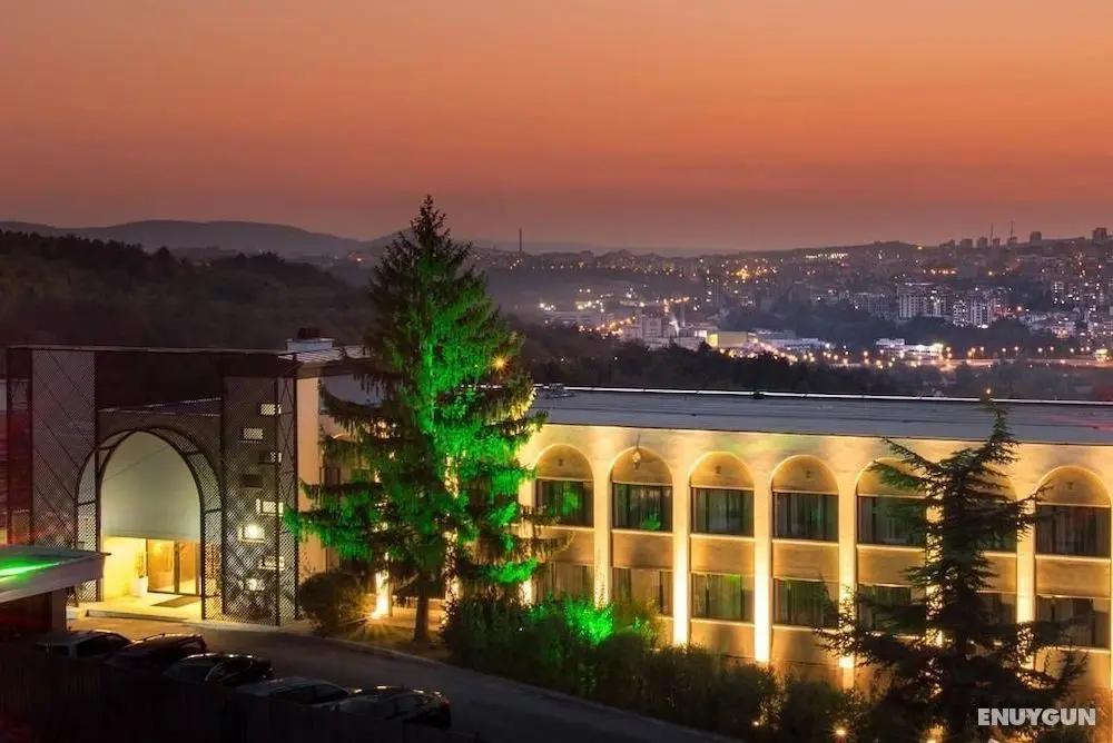 Park Hotel RAYA Garden - Dış Mekan